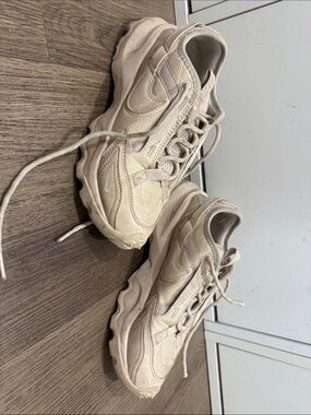 Nike TC 7900